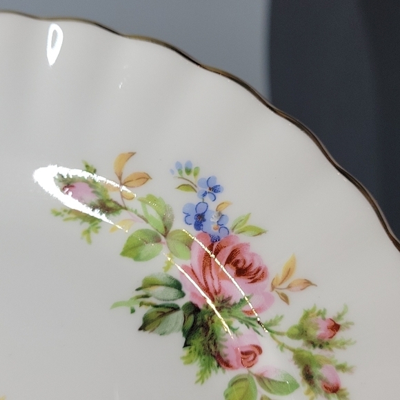 Vintage Royal Albert Moss Rose Bone China Bread & Butter Plate - Picture 5 of 7